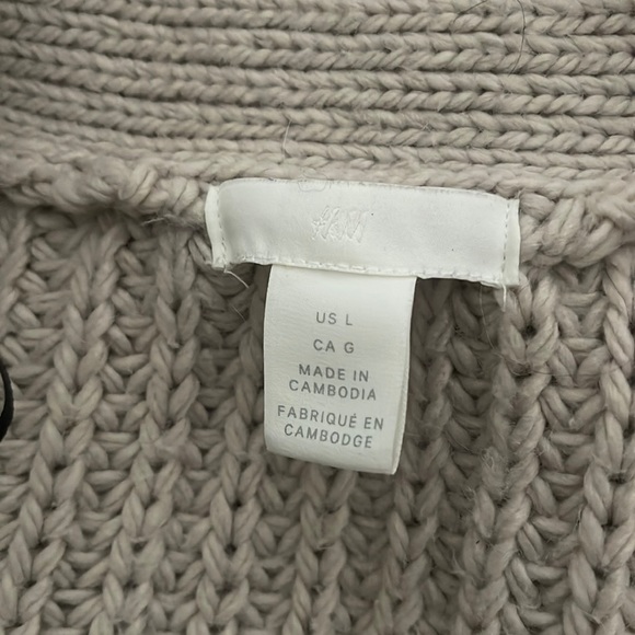 H & M Ribbed Cardigan - Picture 5 of 5